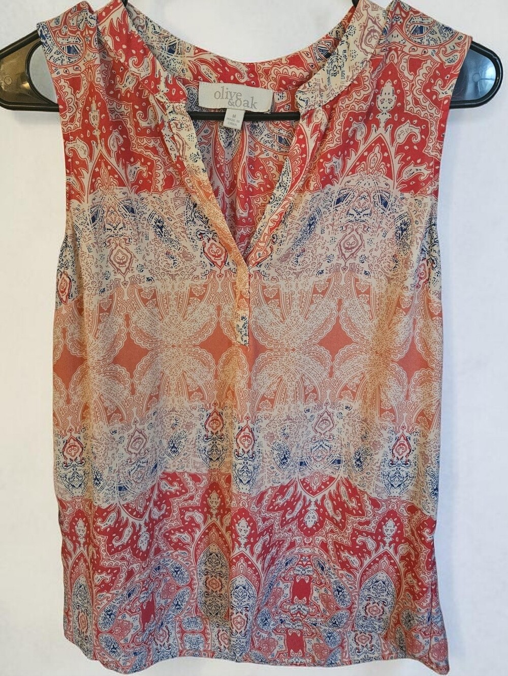 Olive & Oak Coral Paisley Print Sleeveless Camisole